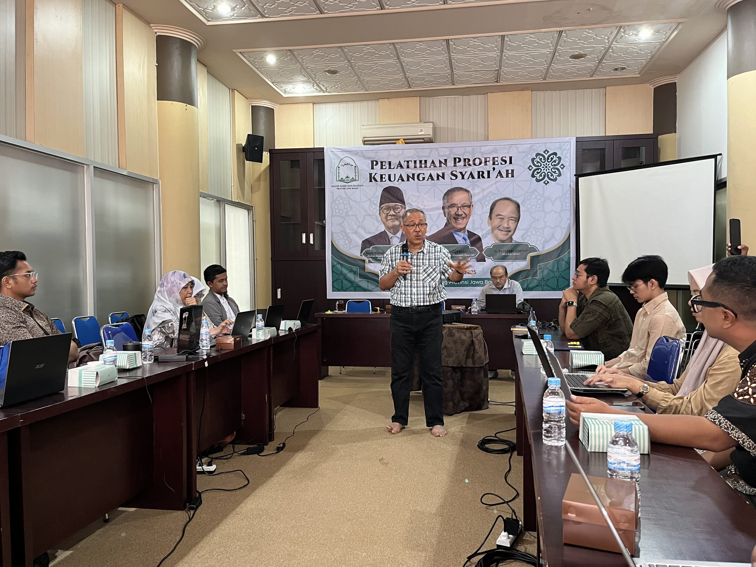 Pelatihan keuangan syariah